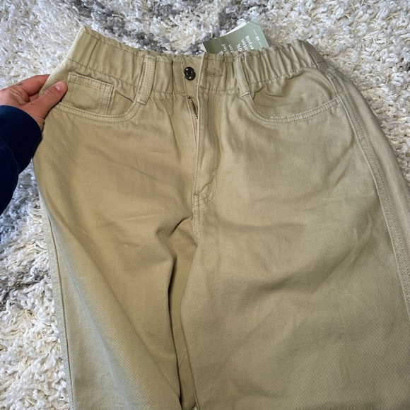 H&M kaki tan women’s pants! - Picture 1 of 3